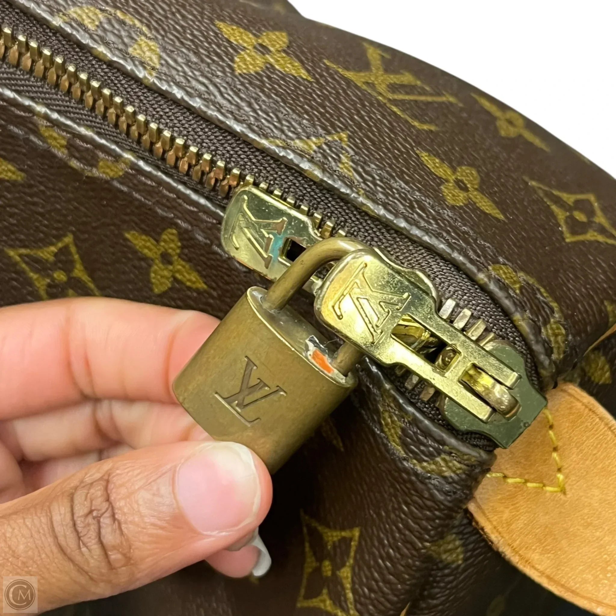 Duffle And Weekender Luxury Designer By Louis Vuitton, Size: Large