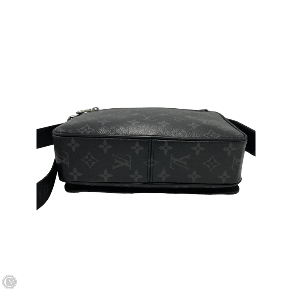 Louis Vuitton District PM Luxury Messenger Handbag