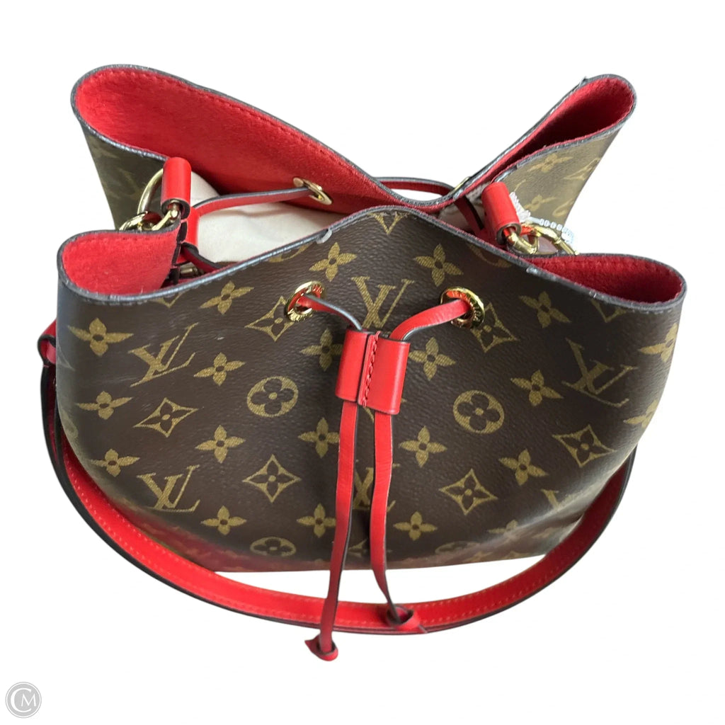 Handbag Luxury Designer By Louis Vuitton, Size: Medium