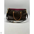 Handbag Luxury Designer By Louis Vuitton, Size: Medium