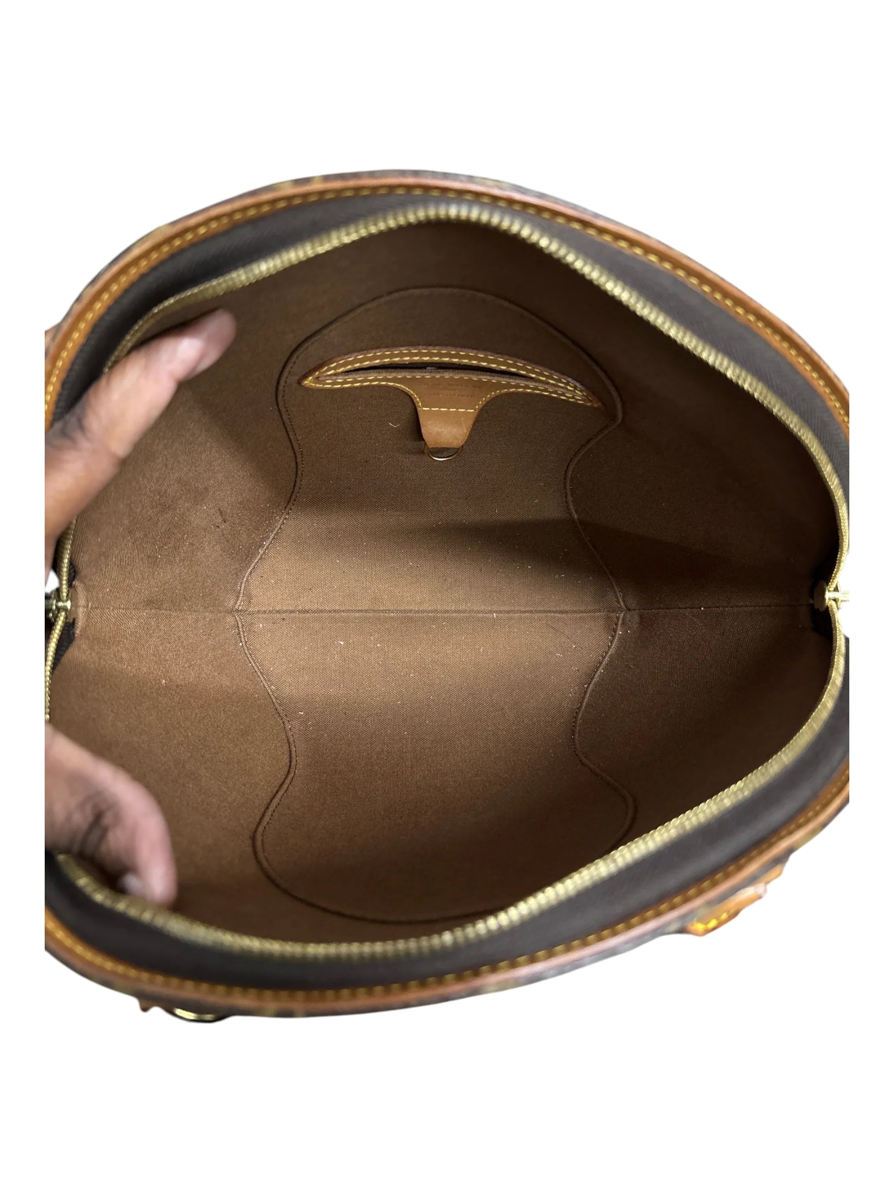 Handbag Luxury Designer By Louis Vuitton, Size: Medium Ellipse PM
