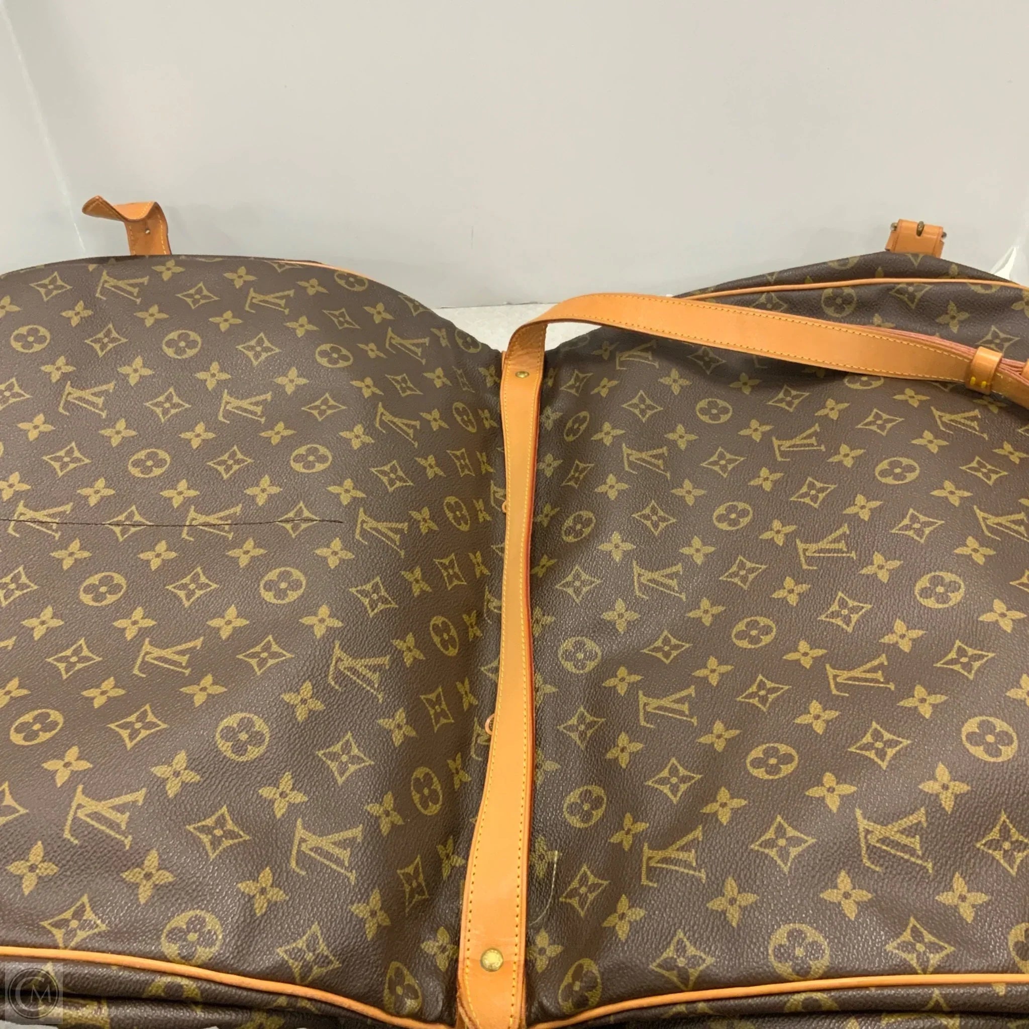 Handbag Luxury Designer By Louis Vuitton, Size: Large