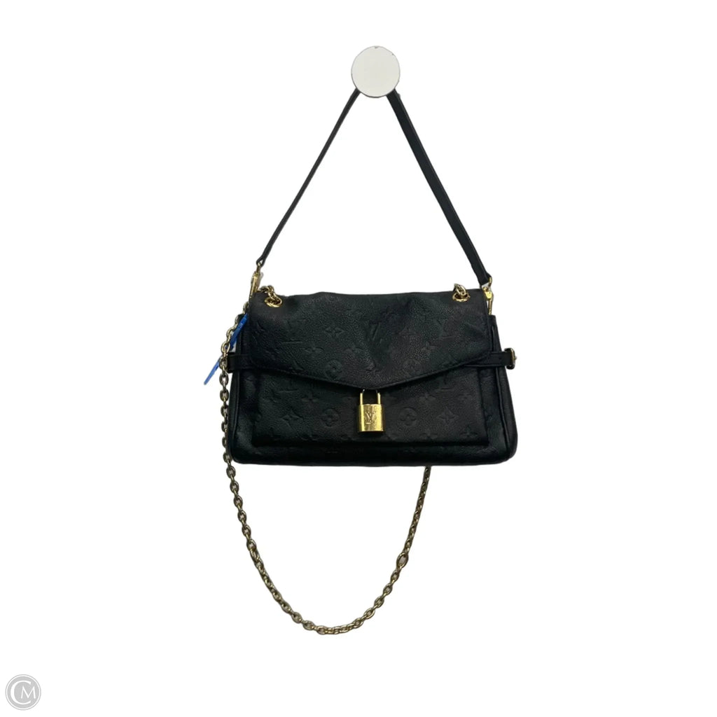 Crossbody Luxury Designer By Louis Vuitton, Size: Medium
