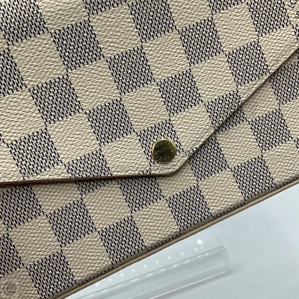 Crossbody Luxury Designer By Louis Vuitton, Size: Small