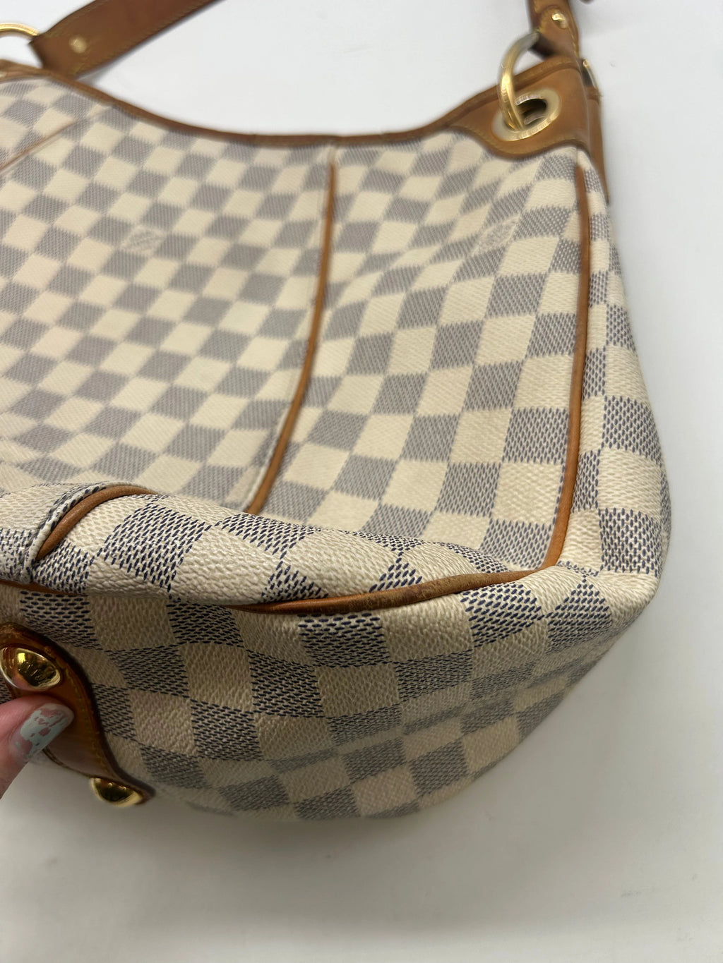 Handbag Luxury Designer By Louis Vuitton, Size: Large