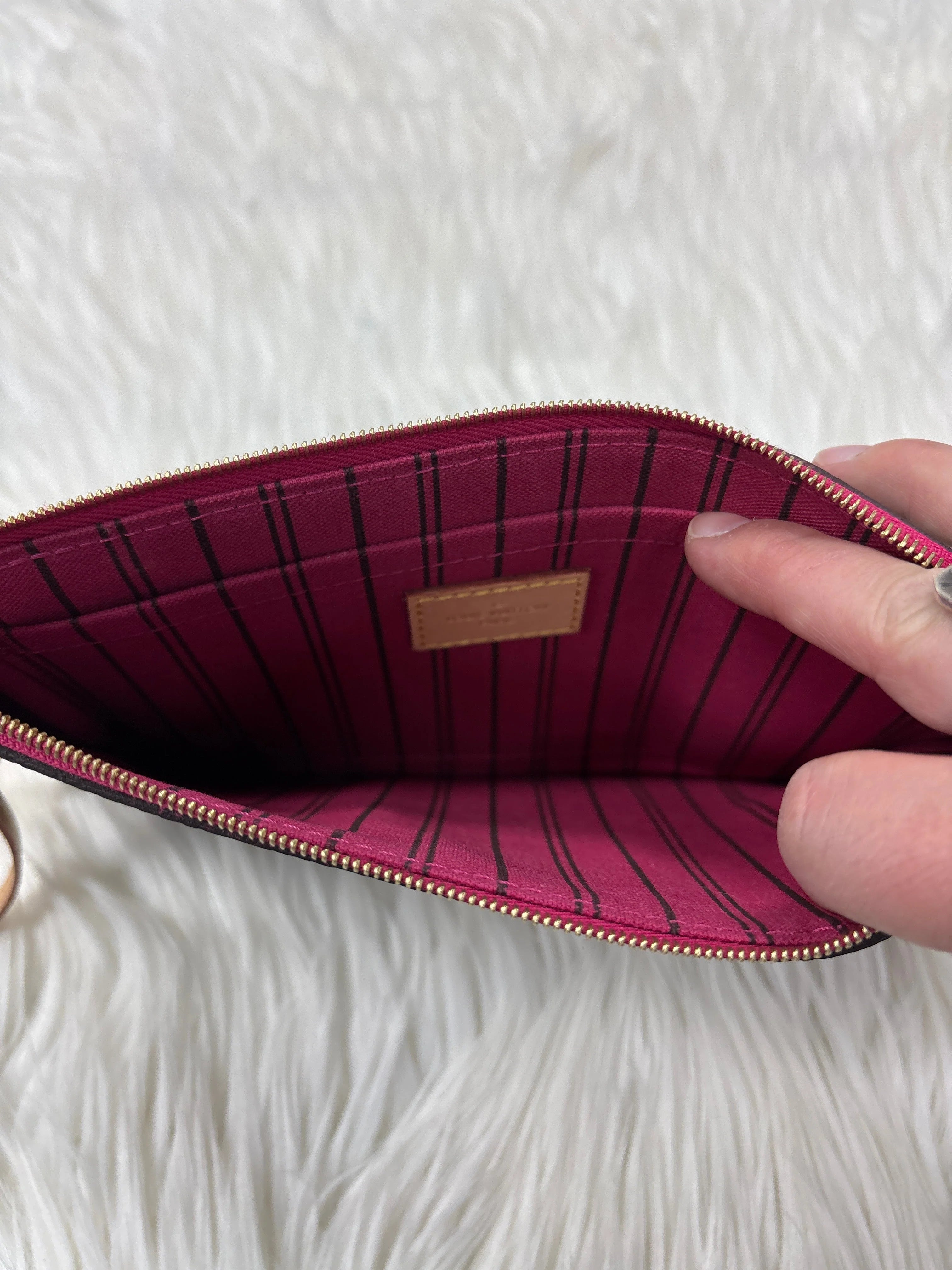 Handbag Luxury Designer By Louis Vuitton In Brown, Size:Large