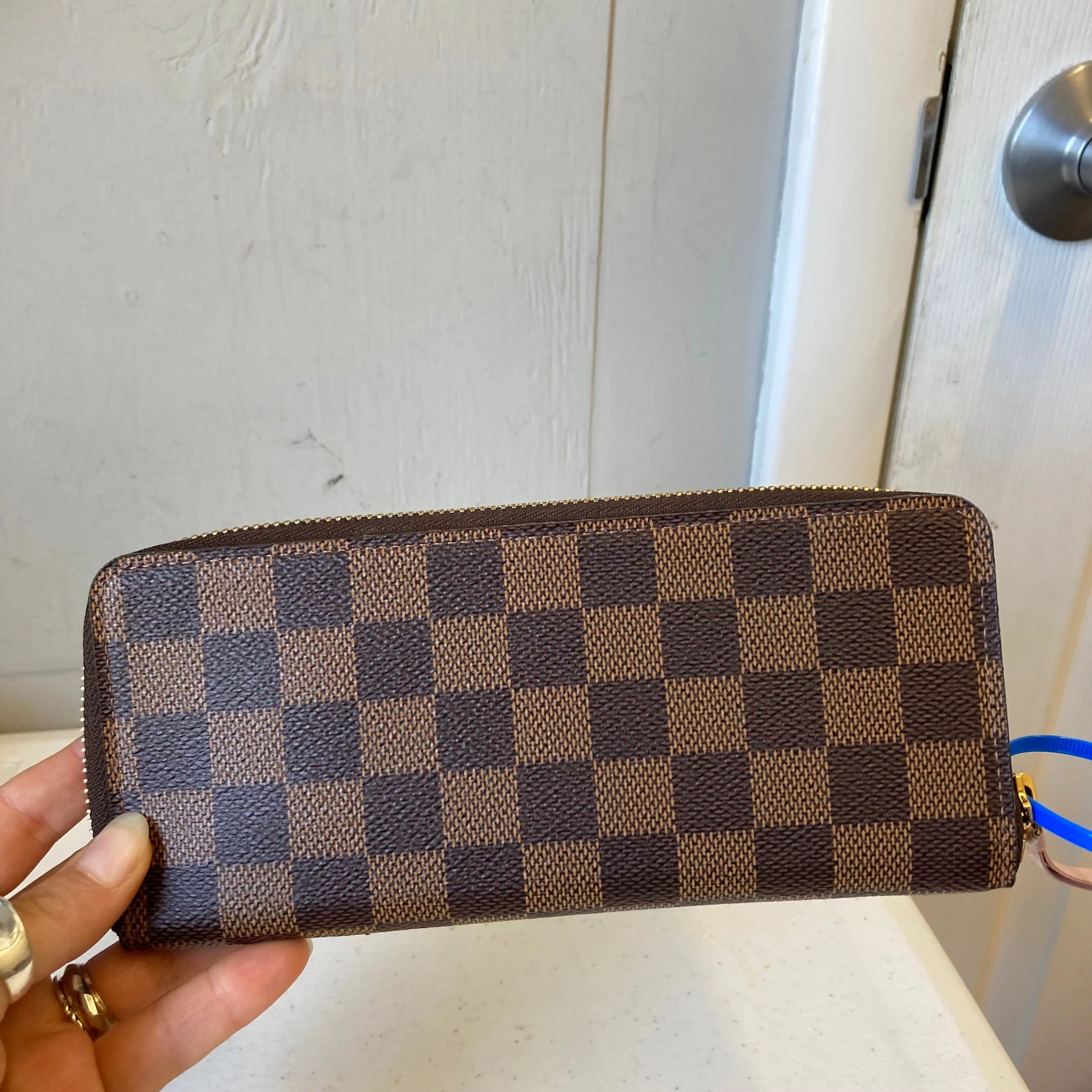 Wallet Luxury Designer By Louis Vuitton In Brown, Size:Medium