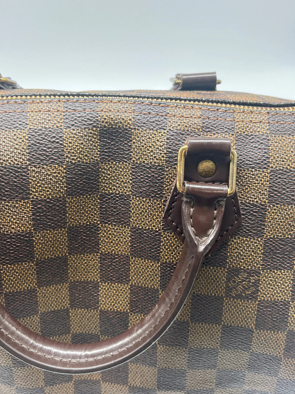 Handbag Luxury Designer By Louis Vuitton, Size: Medium
