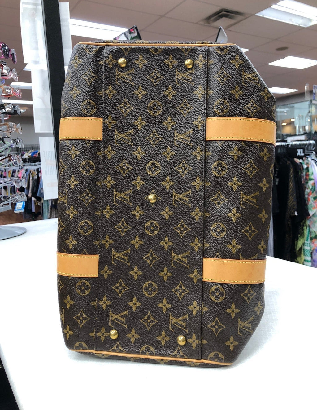 Handbag Luxury Designer By Louis Vuitton, Size: Large