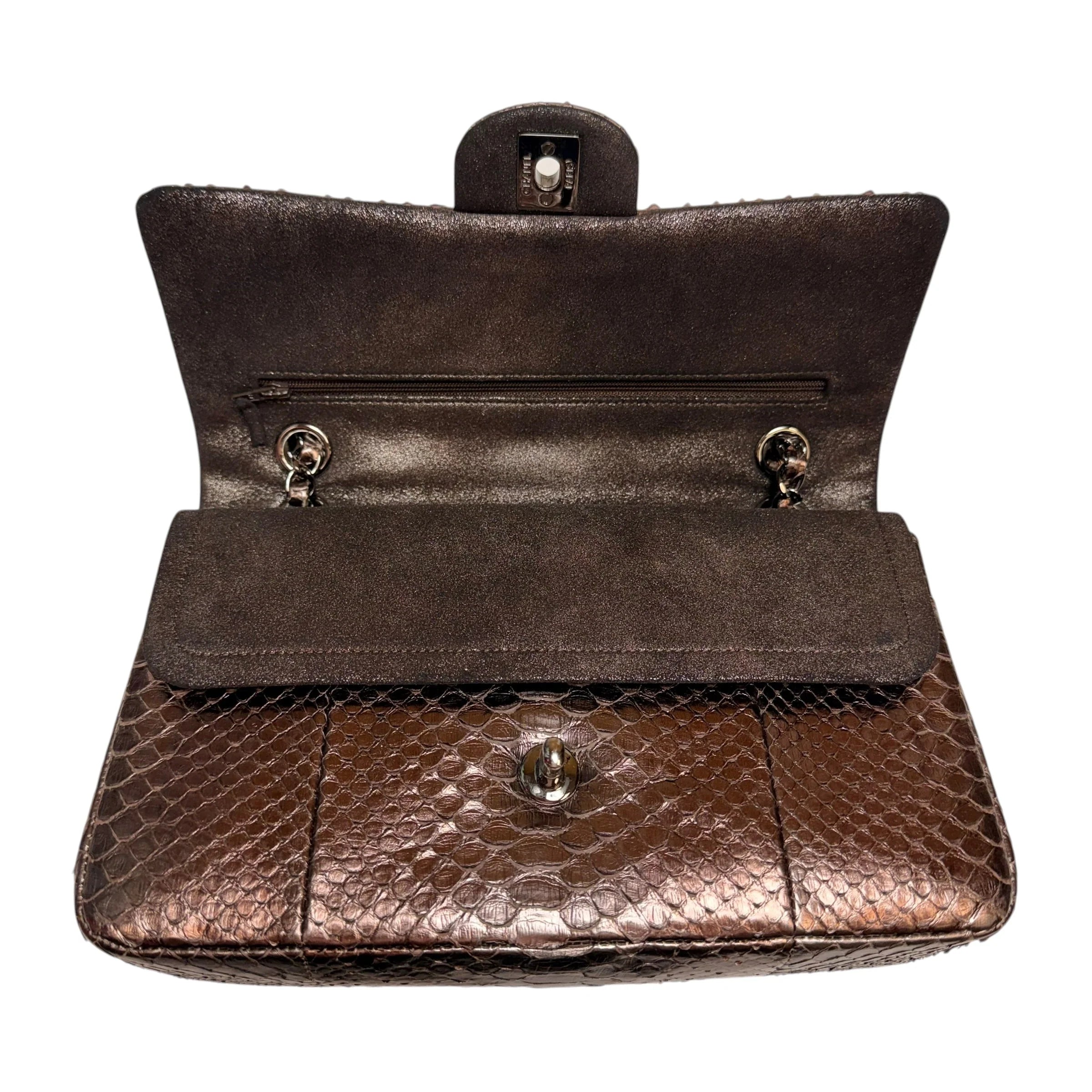 Crossbody Luxury Designer By Chanel, Size: Medium