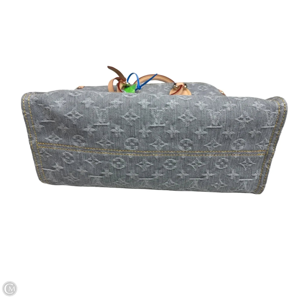 Handbag Luxury Designer By Louis Vuitton, Size: Medium