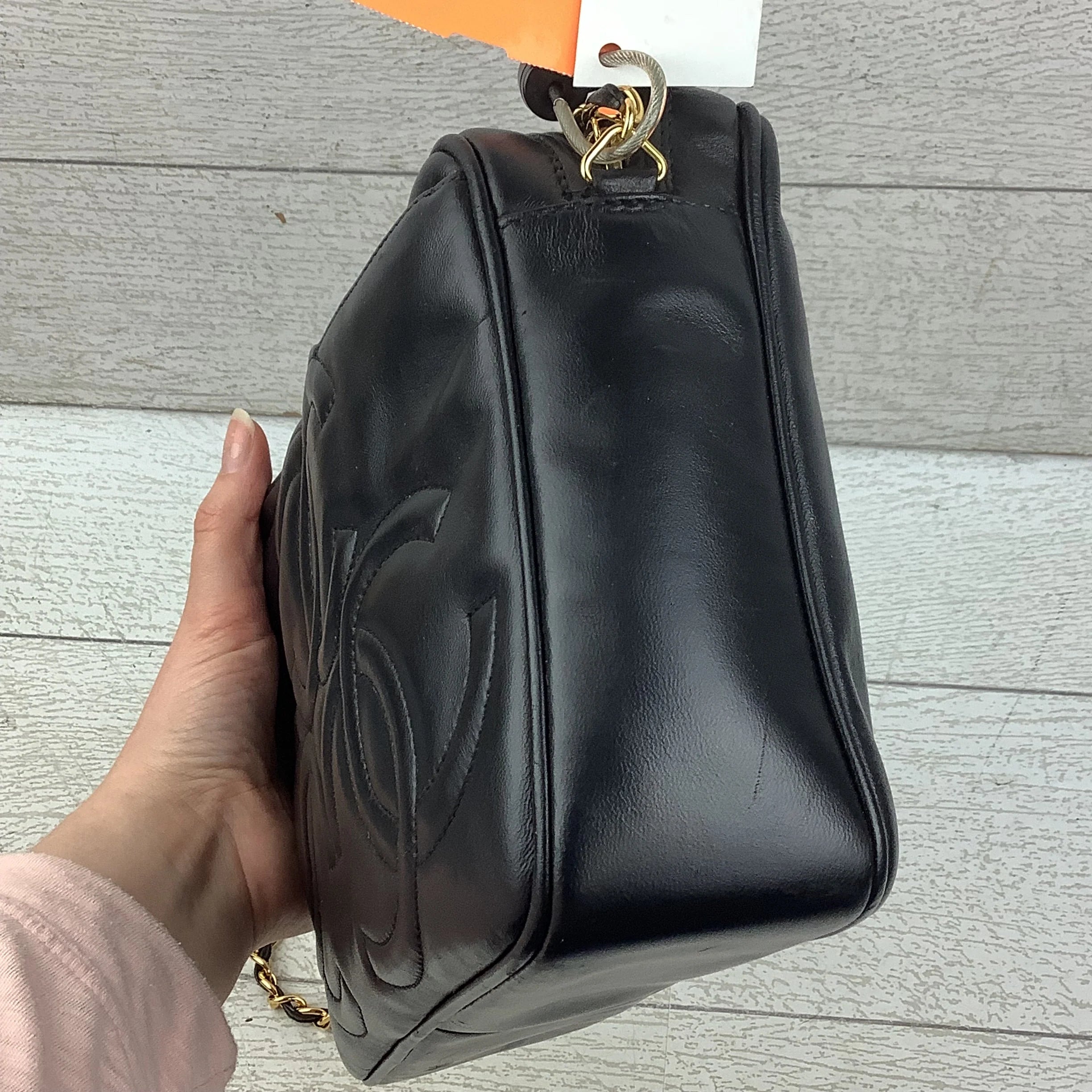 Crossbody Luxury Designer By Chanel, Size: Medium