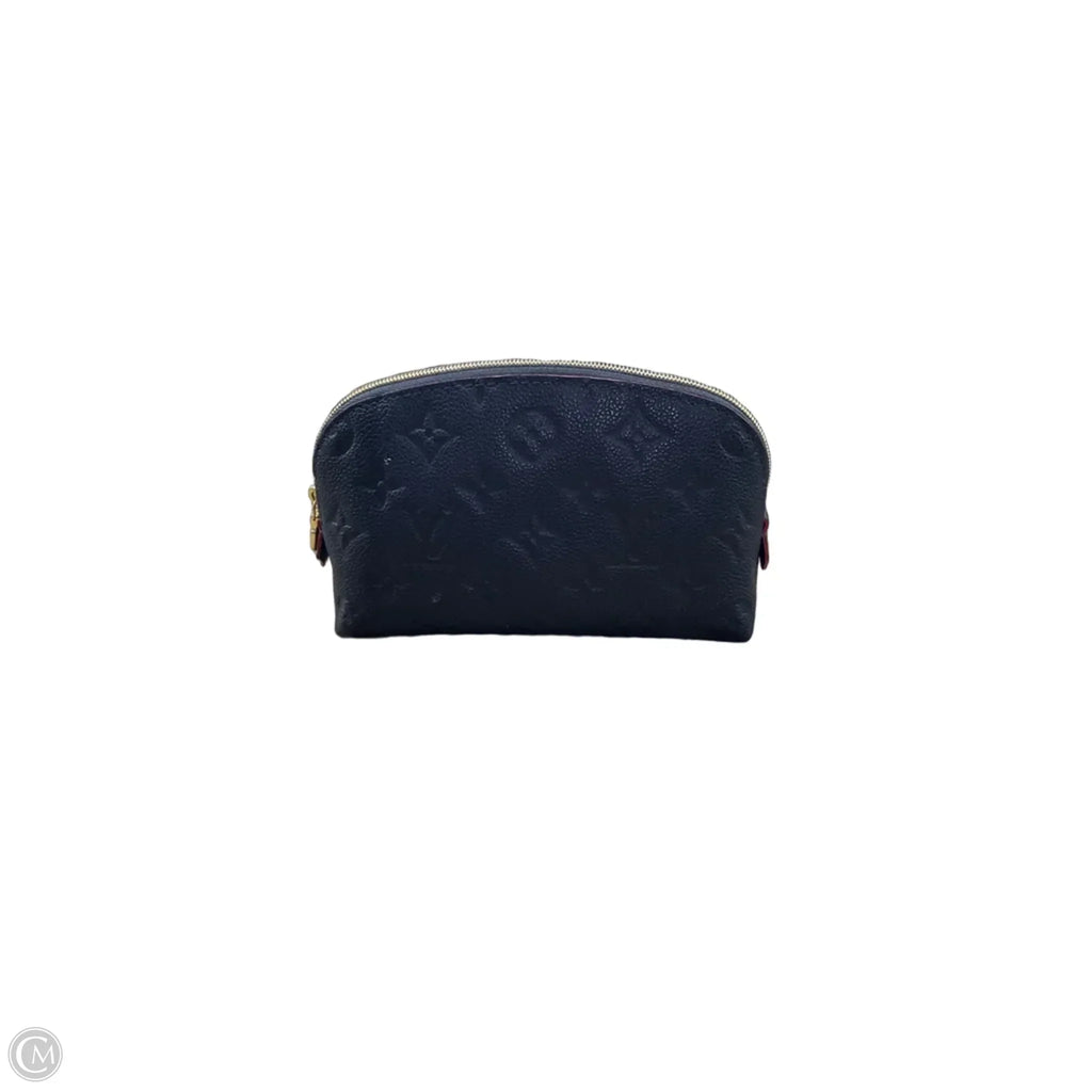 Makeup Bag Luxury Designer By Louis Vuitton, Size: Medium