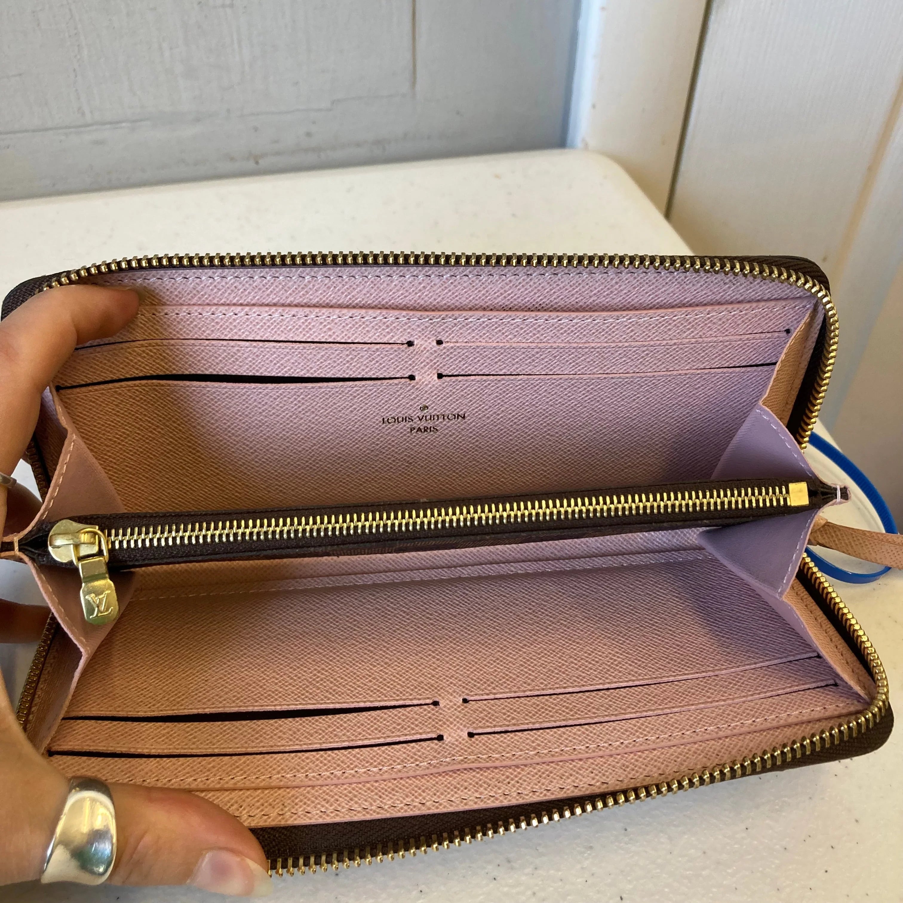 Wallet Luxury Designer By Louis Vuitton In Brown, Size:Medium